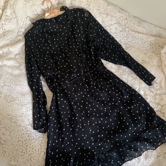 By the way. Sheer star black and white wrap dress - Picture 5 of 7